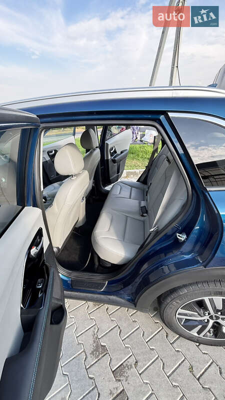 Позашляховик / Кросовер Kia Niro 2021 в Львові