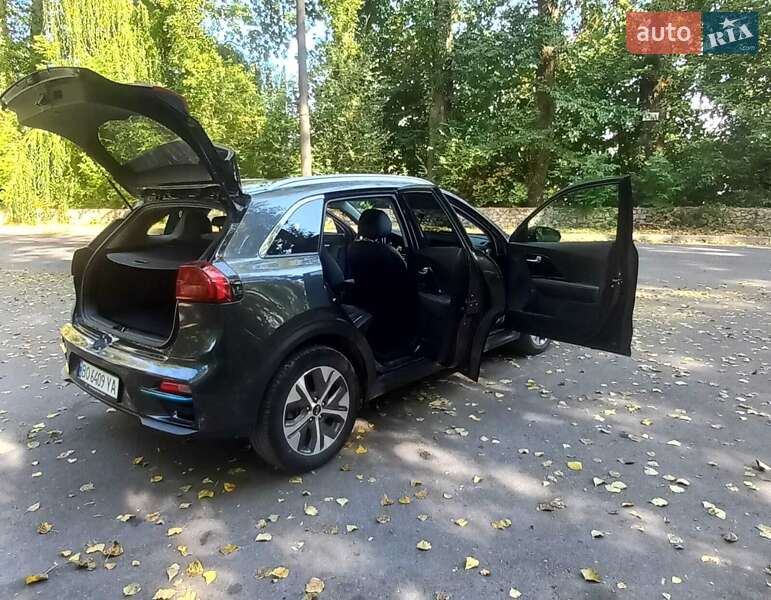 Позашляховик / Кросовер Kia Niro 2020 в Тернополі