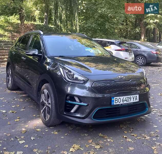 Позашляховик / Кросовер Kia Niro 2020 в Тернополі