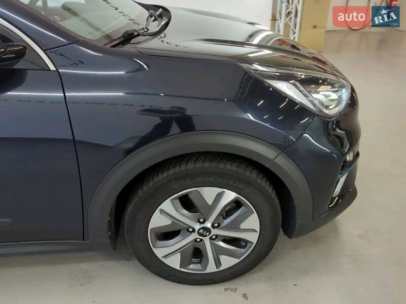 Позашляховик / Кросовер Kia Niro 2019 в Львові