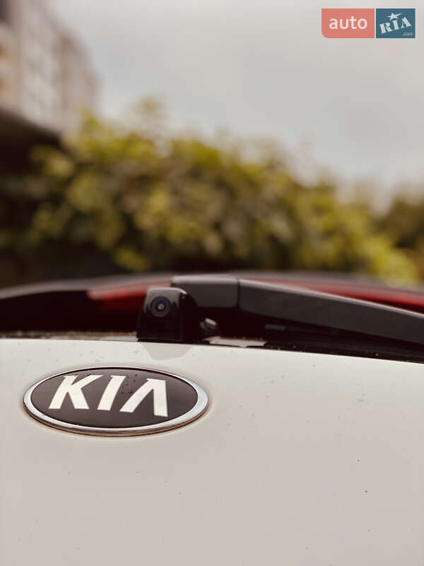 Позашляховик / Кросовер Kia Niro 2020 в Тернополі