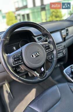 Внедорожник / Кроссовер Kia Niro 2019 в 
