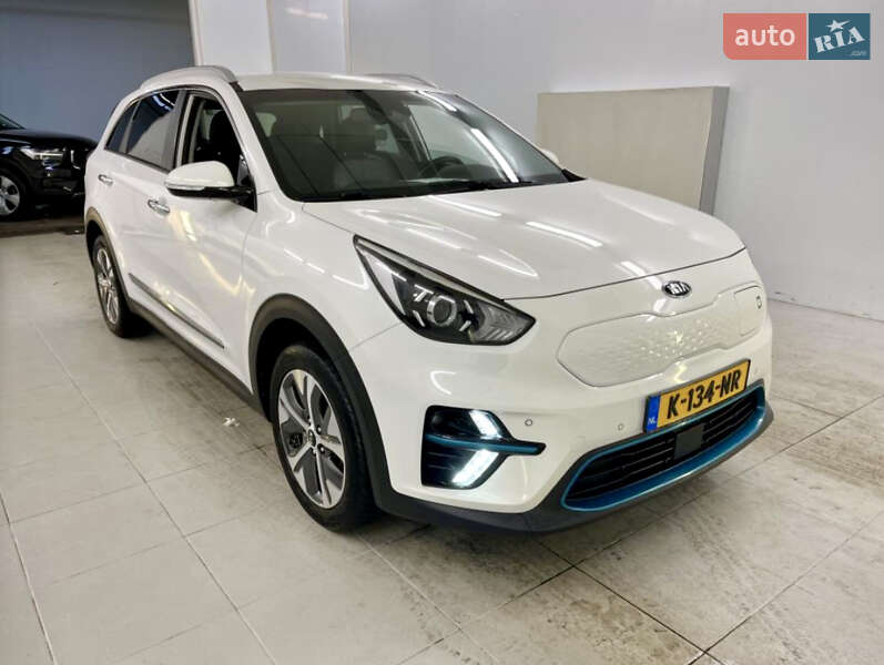 Позашляховик / Кросовер Kia Niro 2020 в Тернополі