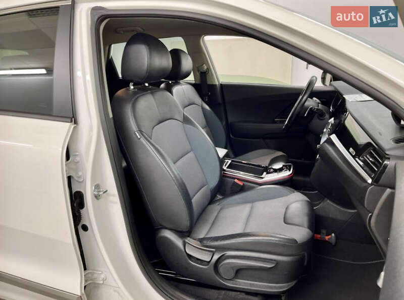 Позашляховик / Кросовер Kia Niro 2020 в Тернополі