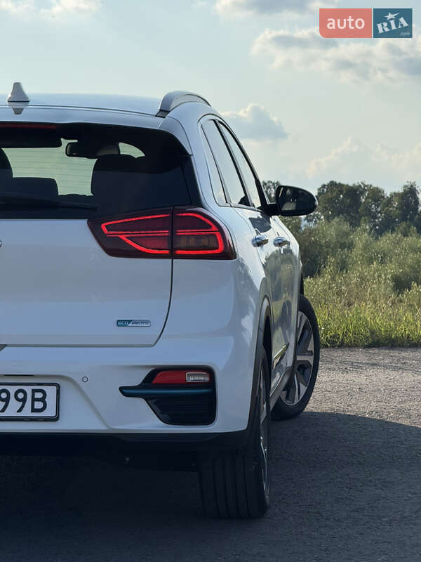 Внедорожник / Кроссовер Kia Niro 2021 в Дрогобыче