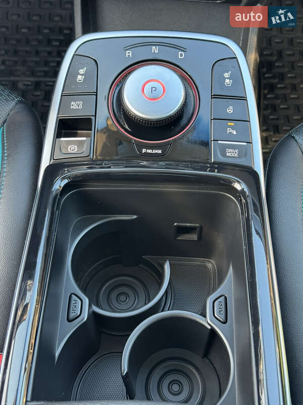 Внедорожник / Кроссовер Kia Niro 2021 в Дрогобыче