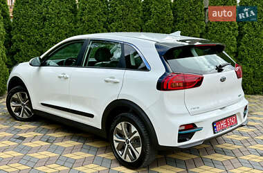 Позашляховик / Кросовер Kia Niro 2021 в 