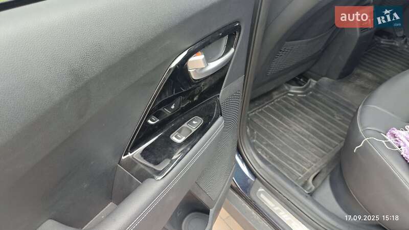 Внедорожник / Кроссовер Kia Niro 2019 в Нежине