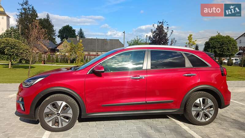 Позашляховик / Кросовер Kia Niro 2020 в Львові