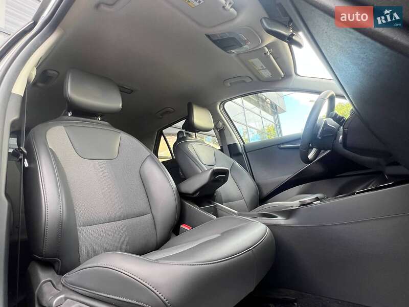 Внедорожник / Кроссовер Kia Niro 2024 в Ивано-Франковске