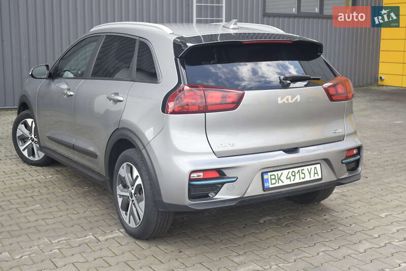 Внедорожник / Кроссовер Kia Niro 2022 в Ровно