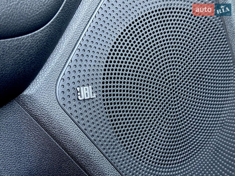 Позашляховик / Кросовер Kia Niro 2020 в Києві фото 38 Позашляховик / Кросовер Kia Niro 2020 в Києві