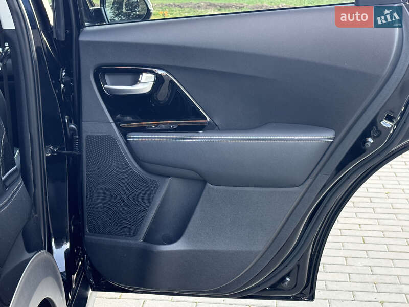 Позашляховик / Кросовер Kia Niro 2020 в Києві фото 66 Позашляховик / Кросовер Kia Niro 2020 в Києві