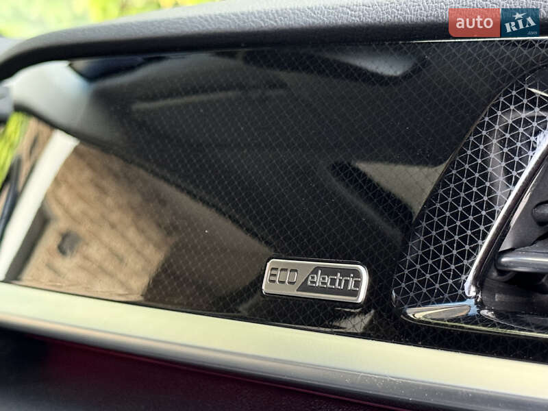 Позашляховик / Кросовер Kia Niro 2020 в Києві фото 78 Позашляховик / Кросовер Kia Niro 2020 в Києві