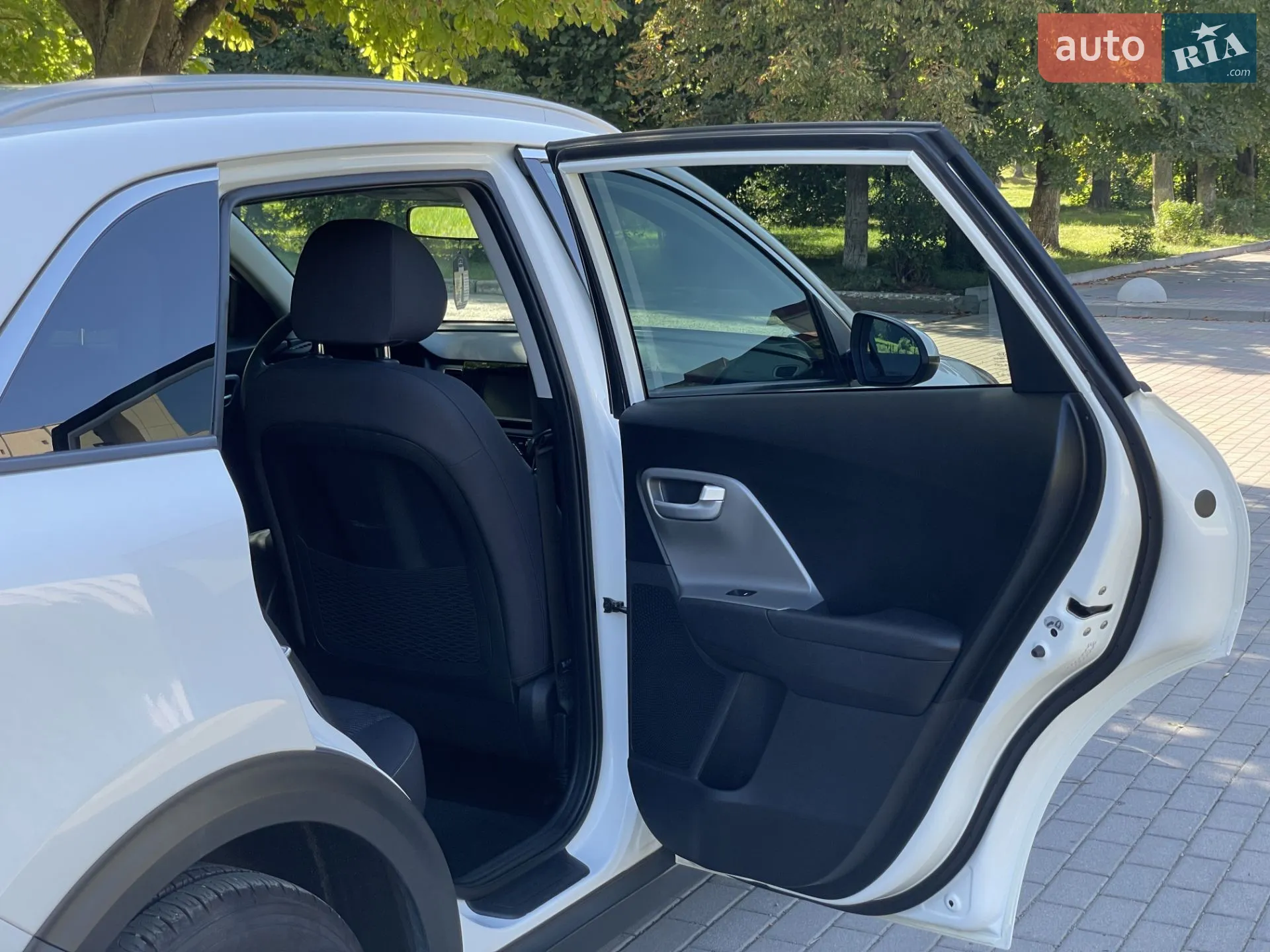 2017 Kia Niro - мініатюра 18