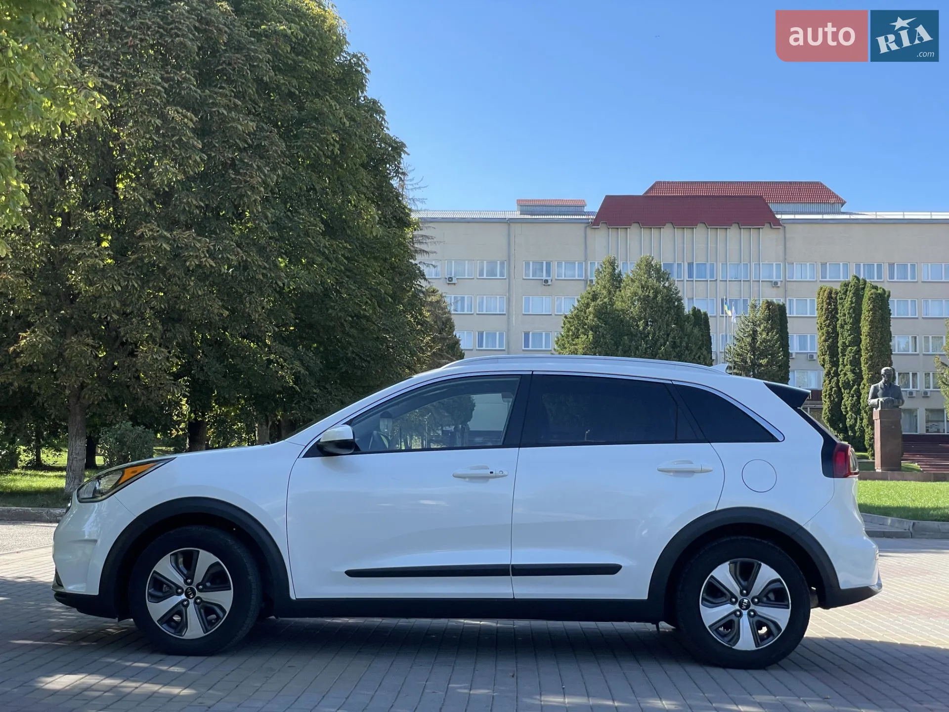 2017 Kia Niro - мініатюра 33