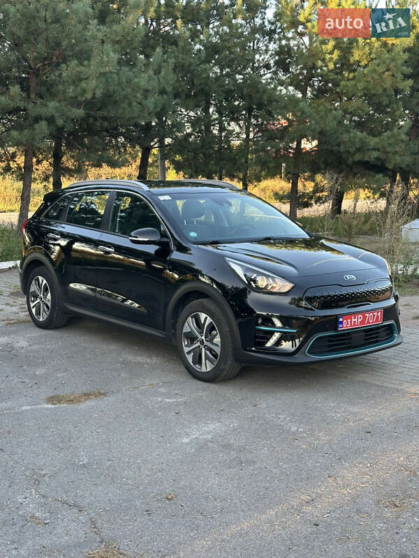 Внедорожник / Кроссовер Kia Niro 2020 в Золочеве фото 7 Внедорожник / Кроссовер Kia Niro 2020 в Золочеве
