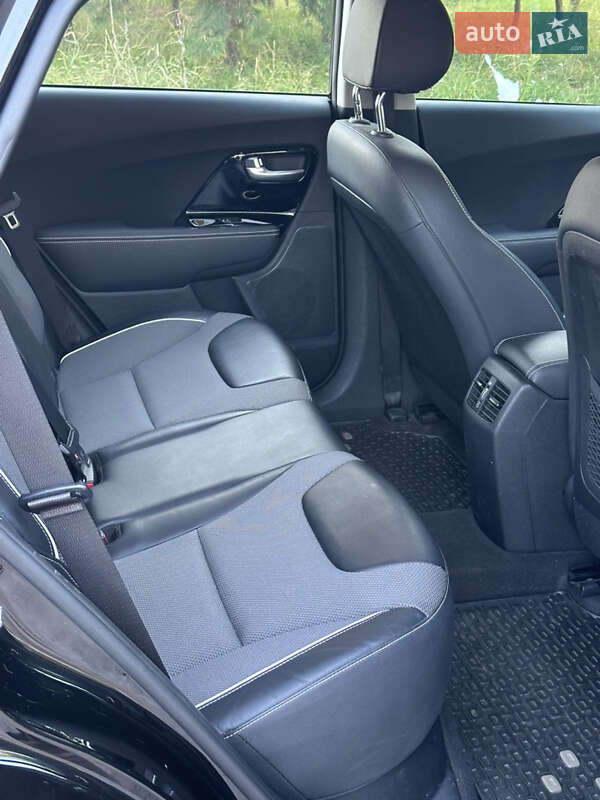 Внедорожник / Кроссовер Kia Niro 2020 в Золочеве фото 34 Внедорожник / Кроссовер Kia Niro 2020 в Золочеве