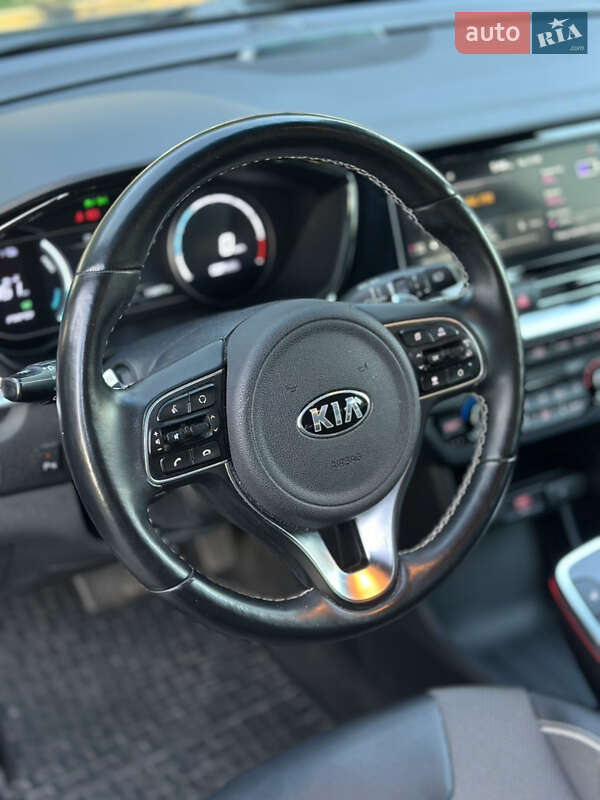 Внедорожник / Кроссовер Kia Niro 2020 в Золочеве фото 57 Внедорожник / Кроссовер Kia Niro 2020 в Золочеве
