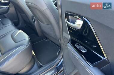 Внедорожник / Кроссовер Kia Niro 2021 в 