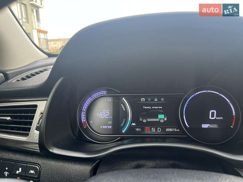 Внедорожник / Кроссовер Kia Niro 2018 в Чорткове фото 2 Внедорожник / Кроссовер Kia Niro 2018 в Чорткове