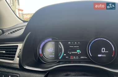 Внедорожник / Кроссовер Kia Niro 2018 в 