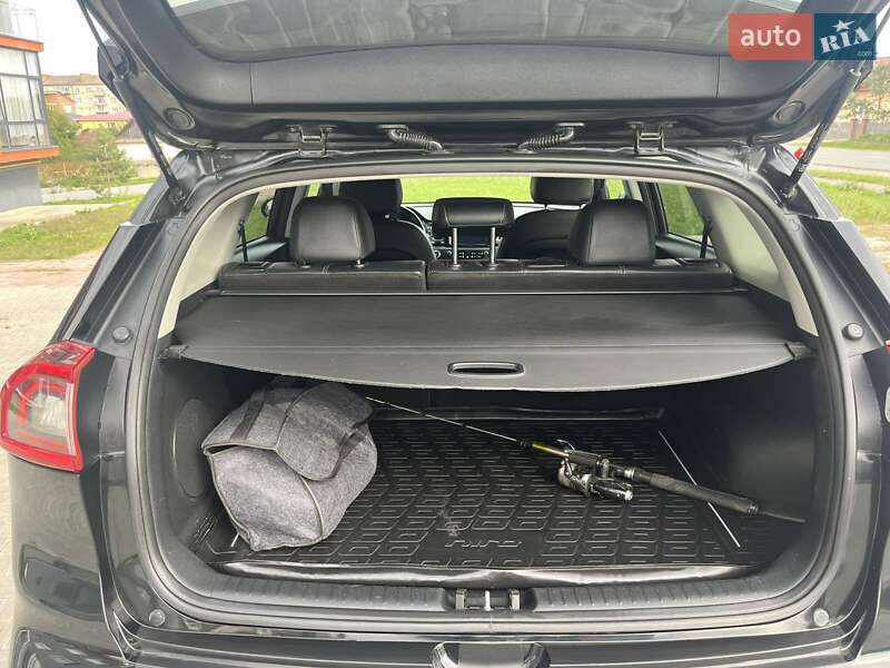 Внедорожник / Кроссовер Kia Niro 2018 в Чорткове фото 10 Внедорожник / Кроссовер Kia Niro 2018 в Чорткове