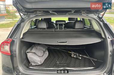 Внедорожник / Кроссовер Kia Niro 2018 в 