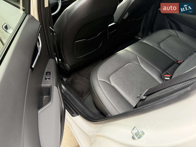 Позашляховик / Кросовер Kia Niro 2022 в Умані