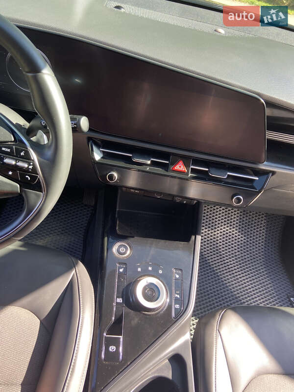 Внедорожник / Кроссовер Kia Niro 2022 в Сторожинце