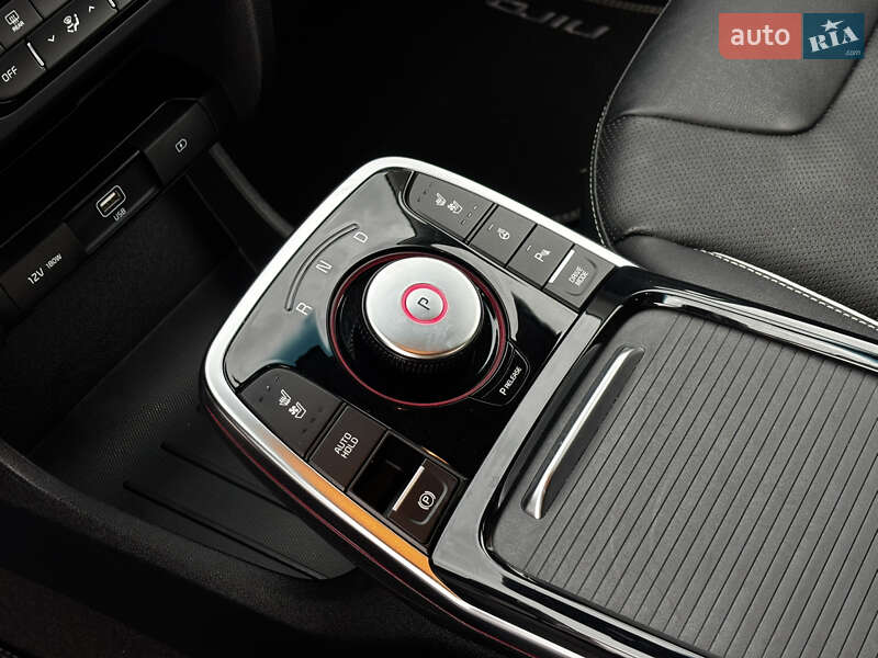 Внедорожник / Кроссовер Kia Niro 2020 в Львове