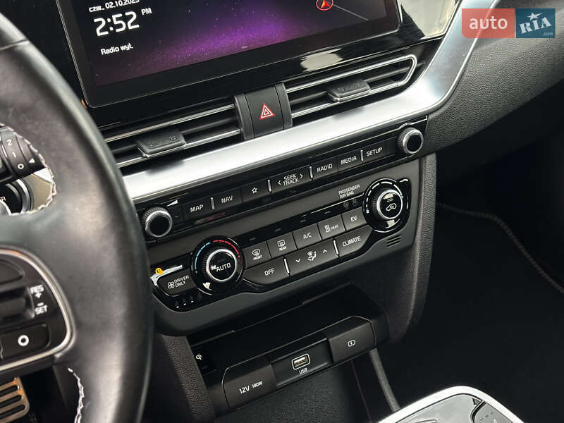 Внедорожник / Кроссовер Kia Niro 2020 в Львове