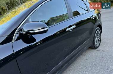 Внедорожник / Кроссовер Kia Niro 2022 в 
