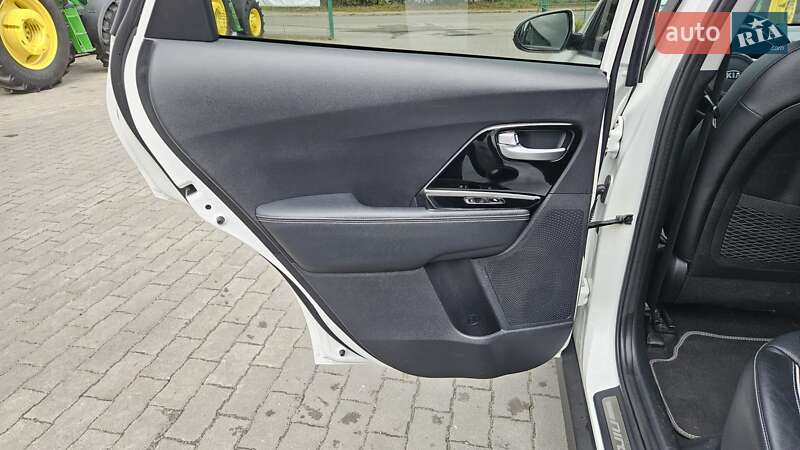 Внедорожник / Кроссовер Kia Niro 2020 в Радомышле фото 24 Внедорожник / Кроссовер Kia Niro 2020 в Радомышле