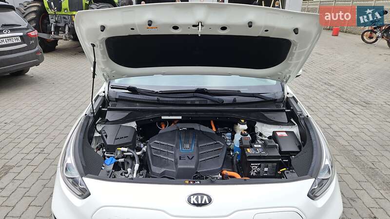 Внедорожник / Кроссовер Kia Niro 2020 в Радомышле фото 34 Внедорожник / Кроссовер Kia Niro 2020 в Радомышле