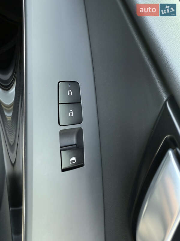 Позашляховик / Кросовер Kia Niro 2022 в Львові фото 66 Позашляховик / Кросовер Kia Niro 2022 в Львові