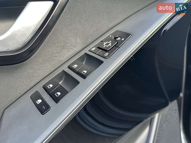Внедорожник / Кроссовер Kia Niro 2022 в Дрогобыче