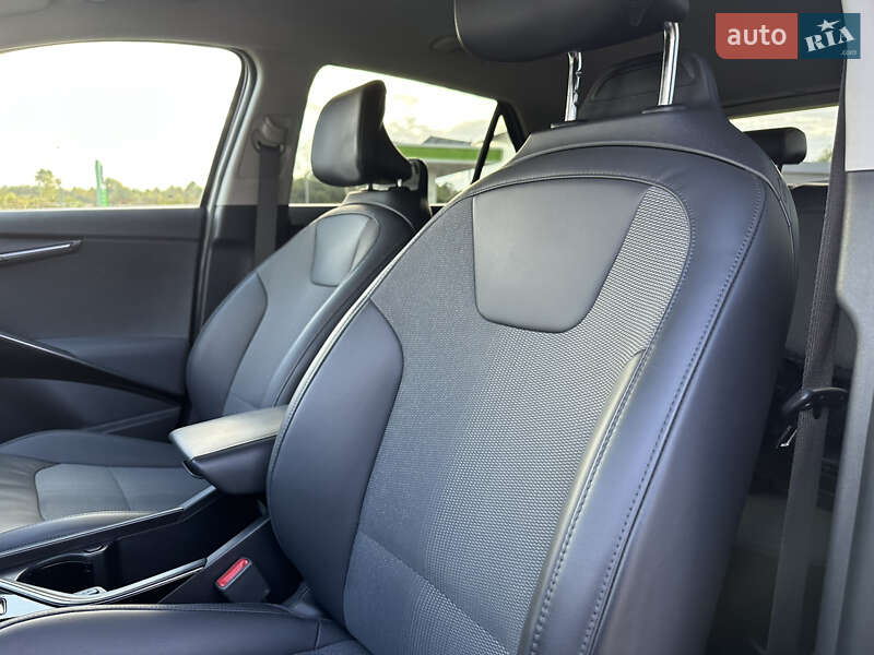 Внедорожник / Кроссовер Kia Niro 2022 в Дрогобыче