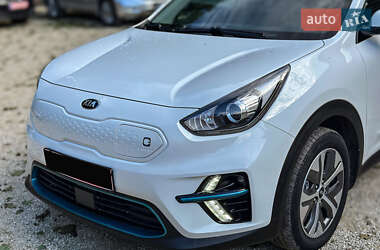 Внедорожник / Кроссовер Kia Niro 2019 в 