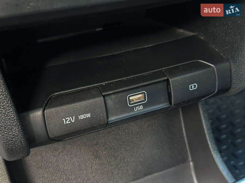 Позашляховик / Кросовер Kia Niro 2019 в Бродах фото 83 Позашляховик / Кросовер Kia Niro 2019 в Бродах