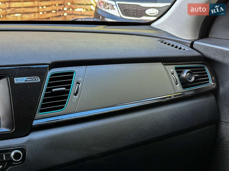 Позашляховик / Кросовер Kia Niro 2019 в Бродах фото 97 Позашляховик / Кросовер Kia Niro 2019 в Бродах