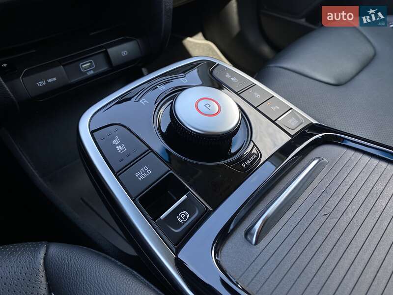 Позашляховик / Кросовер Kia Niro 2020 в Львові фото 39 Позашляховик / Кросовер Kia Niro 2020 в Львові