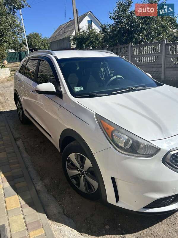 Внедорожник / Кроссовер Kia Niro 2016 в Звенигородке фото 2 Внедорожник / Кроссовер Kia Niro 2016 в Звенигородке