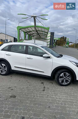 Внедорожник / Кроссовер Kia Niro 2021 в 