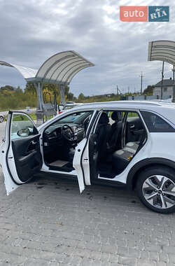 Внедорожник / Кроссовер Kia Niro 2021 в 