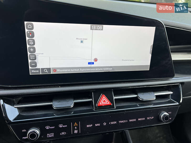 Внедорожник / Кроссовер Kia Niro 2022 в Ивано-Франковске