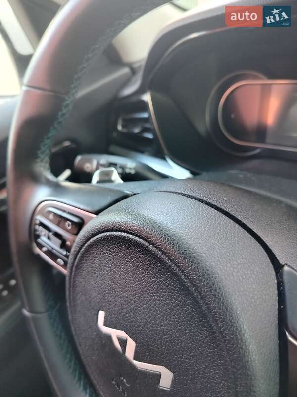 Позашляховик / Кросовер Kia Niro 2021 в Ірпені