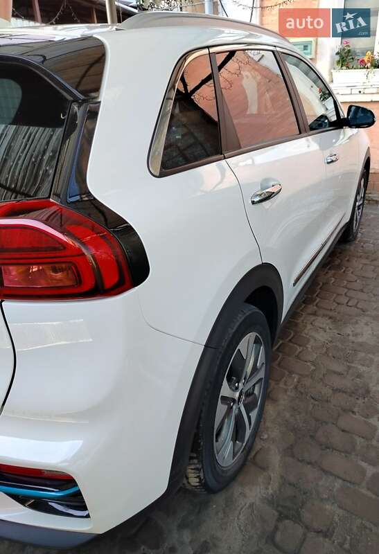 Позашляховик / Кросовер Kia Niro 2021 в Ірпені