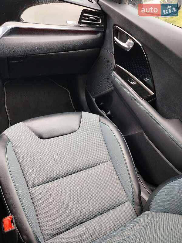 Позашляховик / Кросовер Kia Niro 2021 в Ірпені