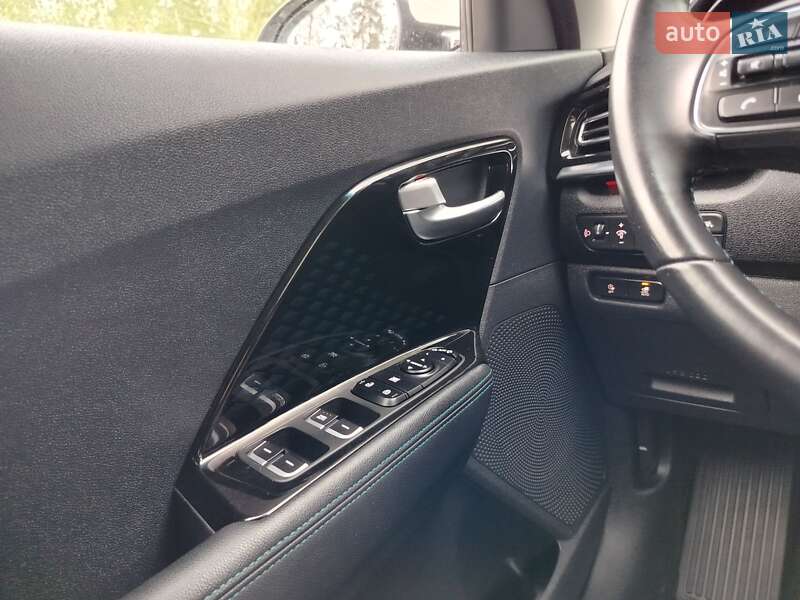 Позашляховик / Кросовер Kia Niro 2021 в Ірпені